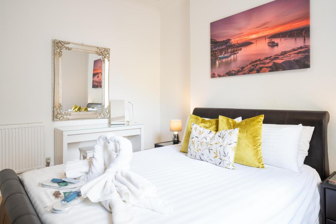 Stunning Sea Views Ventnor Apartment Exterior photo