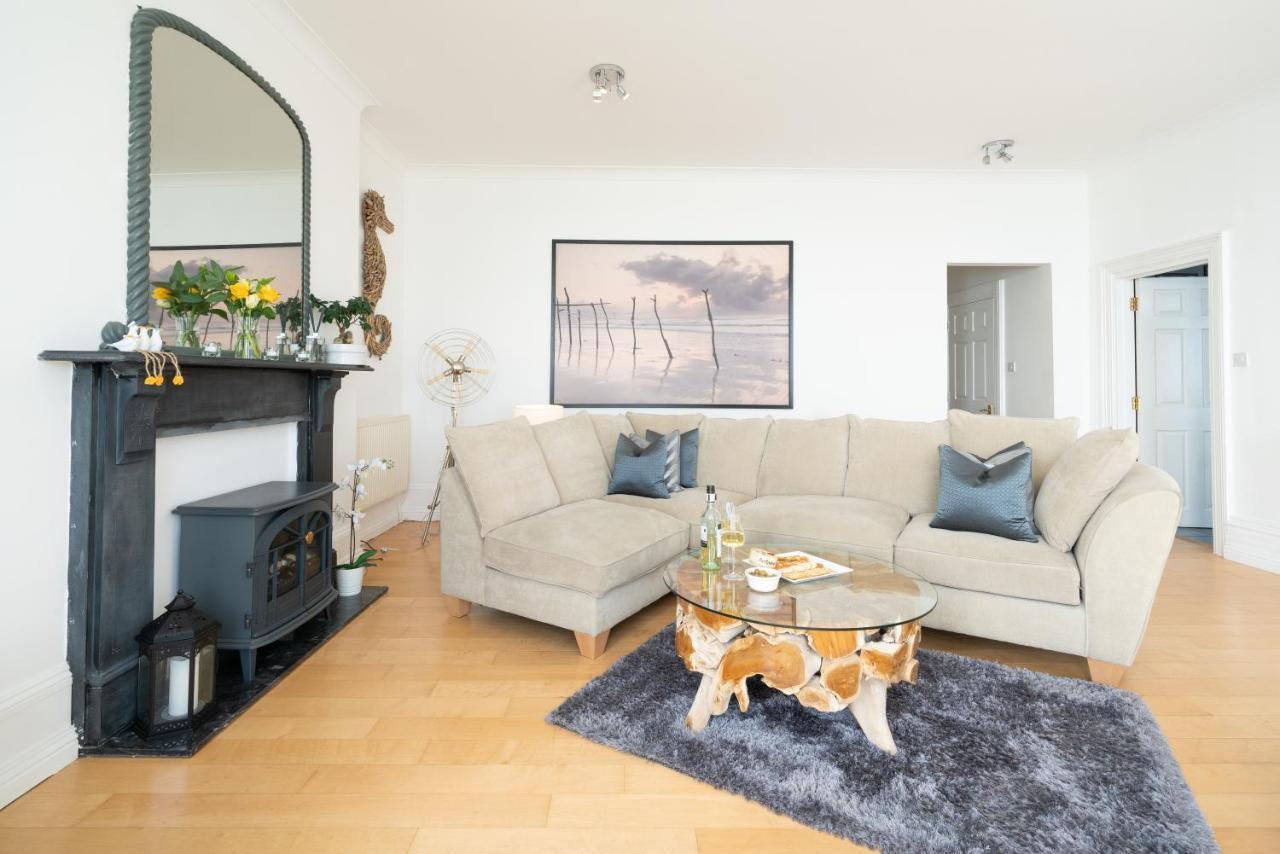 Stunning Sea Views Ventnor Apartment Exterior photo